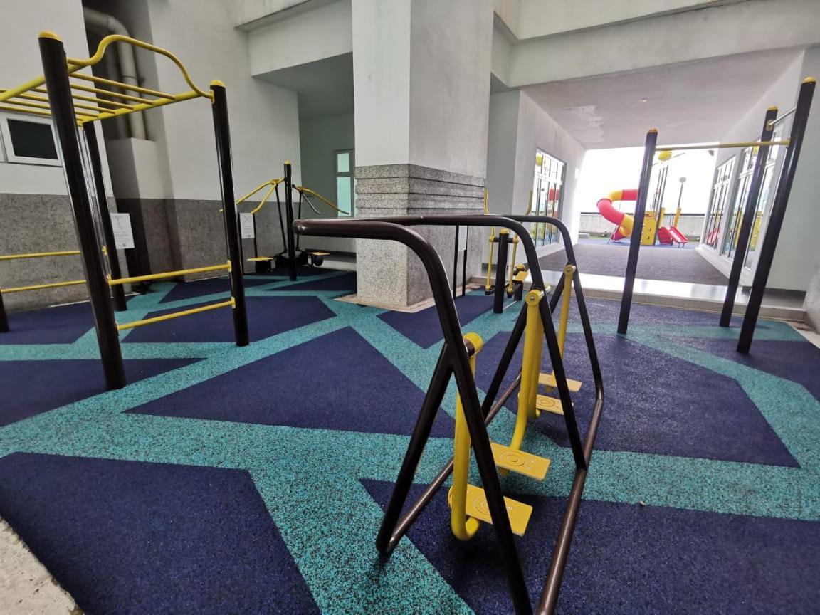 Twin Galaxy 2bedroom View Balcony Netflix Wifi * Johor Bahru